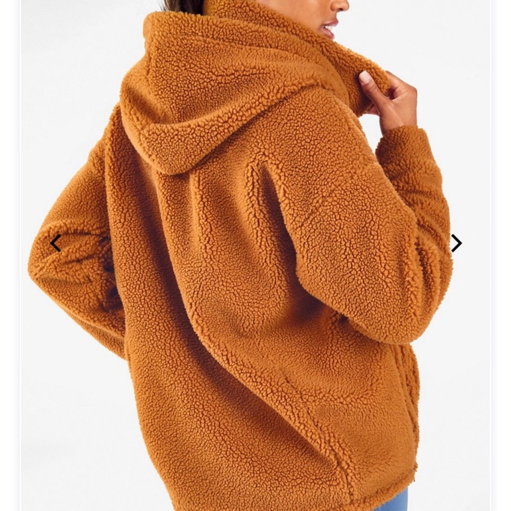 Lotta Sherpa jacket Fabletics